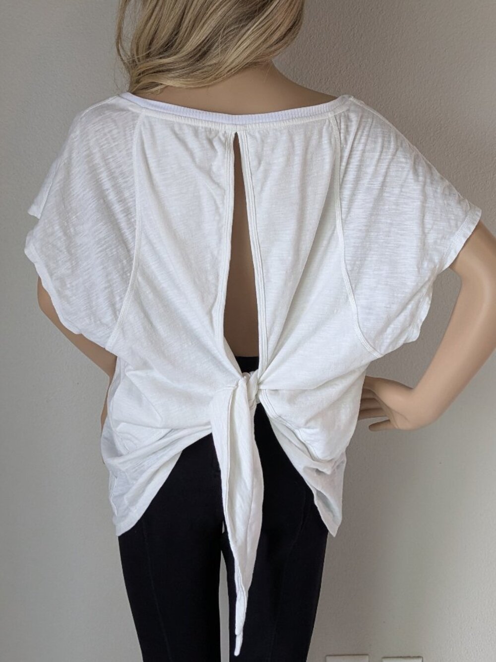 Free People  FP Movement Open-Back Shirt XL White Ties V-neck Tee Aced it Tee